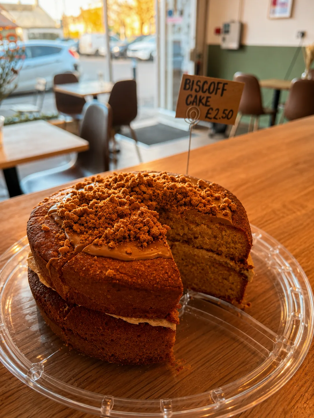 Biscoff cake served at Blend Coffee Shop